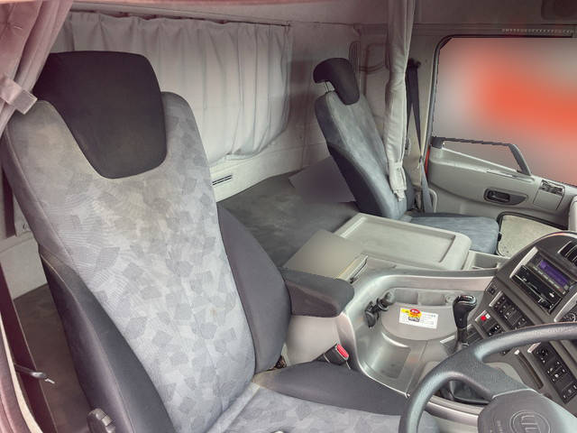 UDトラックスクオンダンプ大型（10t）[写真29]