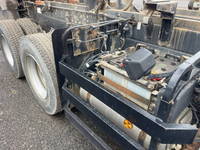 UDトラックスクオンダンプ大型（10t）[写真16]