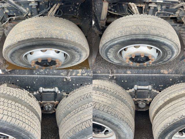 UDトラックスクオンダンプ大型（10t）[写真17]