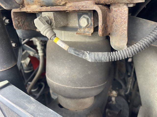 UDトラックスクオンダンプ大型（10t）[写真20]