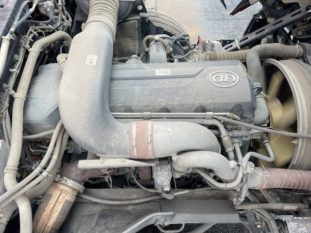 UDトラックスクオンダンプ大型（10t）[写真23]