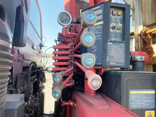 UDトラックスクオンクレーン4段大型（10t）[写真13]