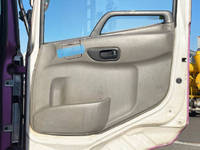 UDトラックスクオンクレーン4段大型（10t）[写真30]