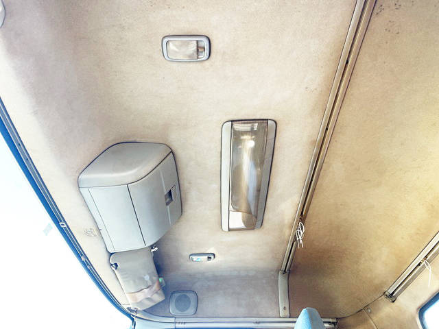 UDトラックスクオンクレーン4段大型（10t）[写真33]