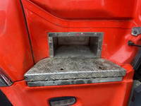 UDトラックスクオンダンプ大型（10t）[写真11]