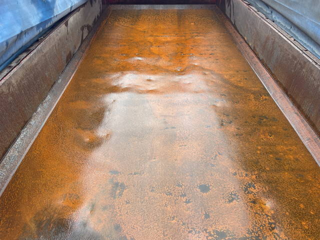 UDトラックスクオンダンプ大型（10t）[写真12]