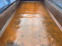 UDトラックスクオンダンプ大型（10t）[写真13]