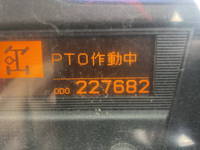 UDトラックスクオンダンプ大型（10t）[写真33]