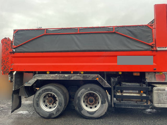 UDトラックスクオンダンプ大型（10t）[写真06]