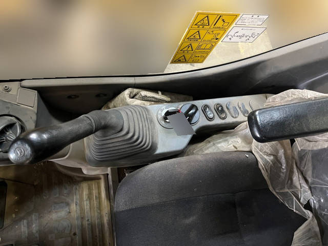 コマツユンボ（バックホー）[写真19]