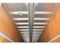 いすゞギガアルミウイング大型（10t）[写真11]