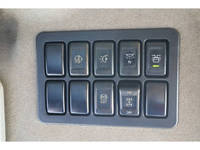 いすゞギガアルミウイング大型（10t）[写真36]