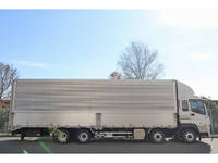 いすゞギガアルミウイング大型（10t）[写真04]