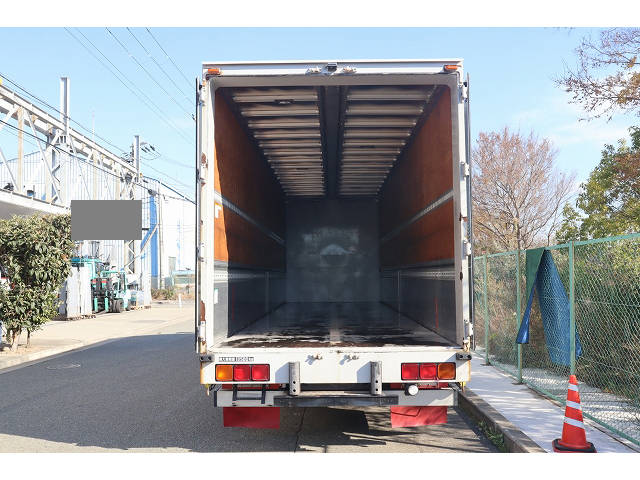 いすゞギガアルミウイング大型（10t）[写真09]