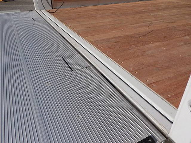 日野レンジャーアルミウイング中型（4t）[写真14]