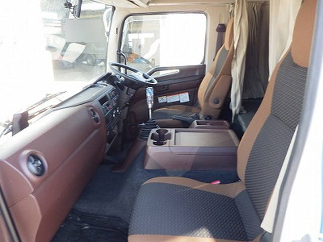 日野レンジャーアルミウイング中型（4t）[写真21]