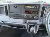 三菱ふそうキャンターアルミバン小型（2t・3t）[写真23]