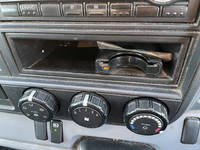 三菱ふそうキャンターアルミバン小型（2t・3t）[写真25]