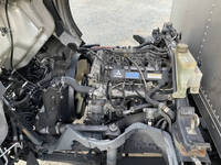 三菱ふそうキャンターアルミバン小型（2t・3t）[写真31]