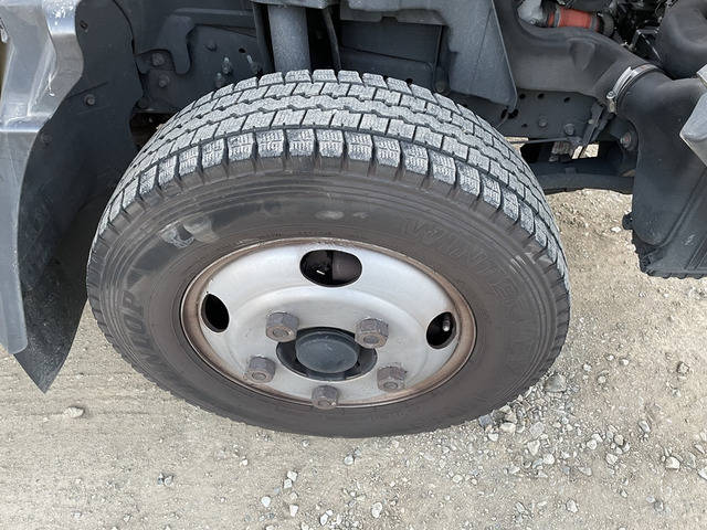 三菱ふそうキャンターアルミバン小型（2t・3t）[写真33]