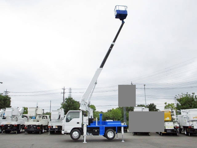 いすゞエルフ高所作業車小型（2t・3t）[写真03]