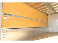 いすゞフォワードアルミウイング中型（4t）[写真13]