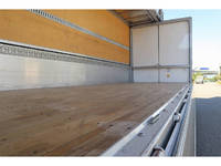 いすゞフォワードアルミウイング中型（4t）[写真24]