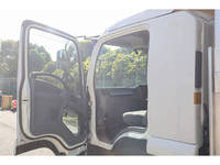 いすゞフォワードアルミウイング中型（4t）[写真26]