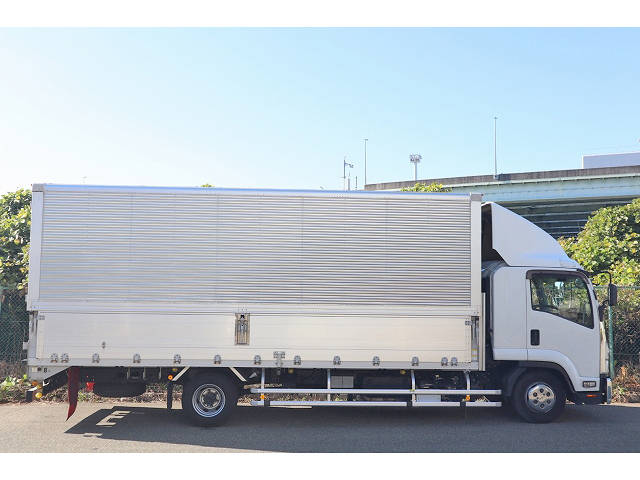 いすゞフォワードアルミウイング中型（4t）[写真05]