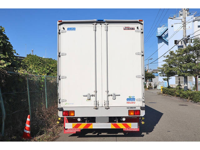 いすゞフォワードアルミウイング中型（4t）[写真06]