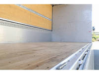 いすゞフォワードアルミウイング中型（4t）[写真08]