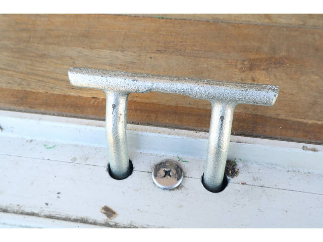 いすゞフォワードアルミウイング中型（4t）[写真09]