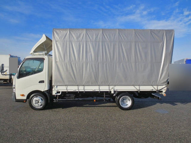 トヨタダイナ幌車小型（2t・3t）[写真08]