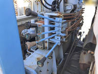 三菱ふそうキャンターセルフクレーン3段小型（2t・3t）[写真12]