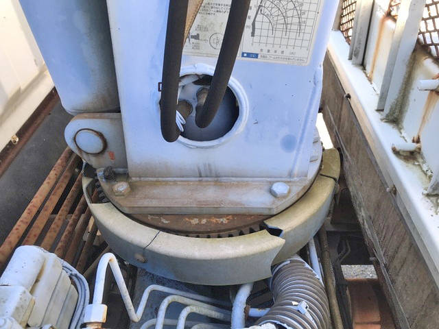 三菱ふそうキャンターセルフクレーン3段小型（2t・3t）[写真14]