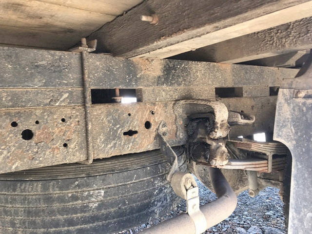 三菱ふそうキャンターセルフクレーン3段小型（2t・3t）[写真23]