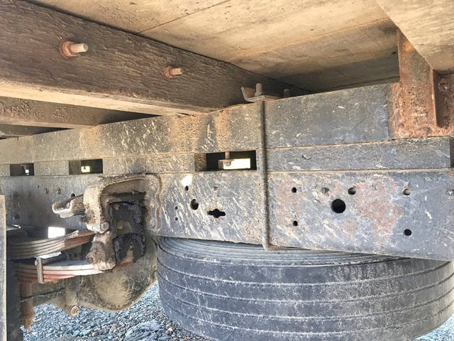 三菱ふそうキャンターセルフクレーン3段小型（2t・3t）[写真24]