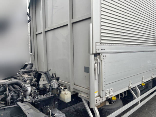 いすゞフォワードアルミウイング中型（4t）[写真16]