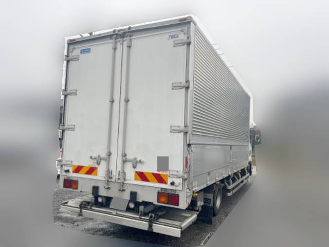 いすゞフォワードアルミウイング中型（4t）[写真02]