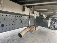 いすゞフォワードアルミウイング中型（4t）[写真24]