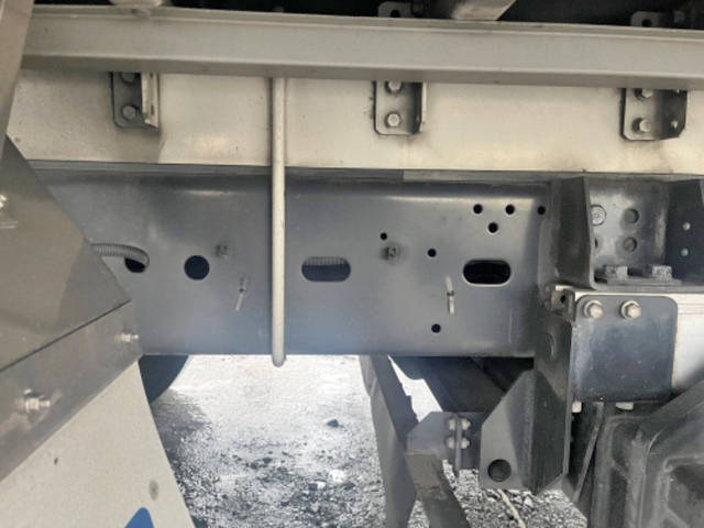 いすゞフォワードアルミウイング中型（4t）[写真26]