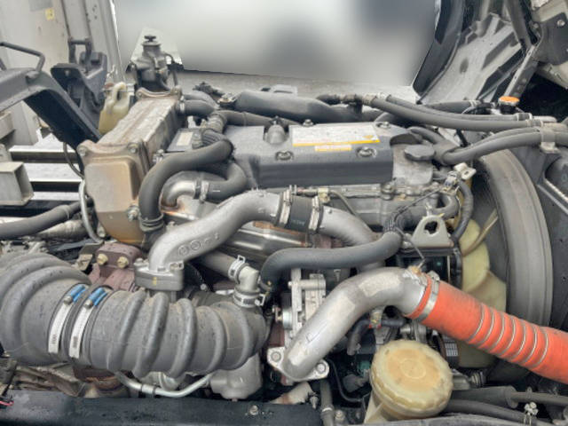 いすゞフォワードアルミウイング中型（4t）[写真28]