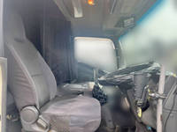 いすゞフォワードアルミウイング中型（4t）[写真30]