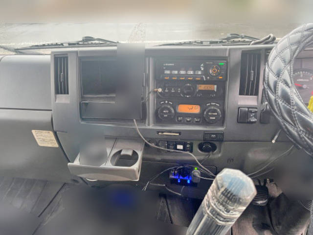 いすゞフォワードアルミウイング中型（4t）[写真34]