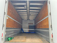 いすゞフォワードアルミウイング中型（4t）[写真09]