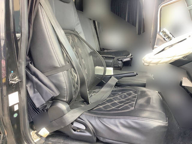 三菱ふそうキャンター平ボディ小型（2t・3t）[写真33]