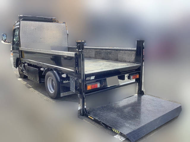 三菱ふそうキャンター平ボディ小型（2t・3t）[写真04]