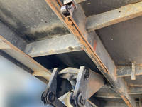 いすゞエルフダンプ小型（2t・3t）[写真11]