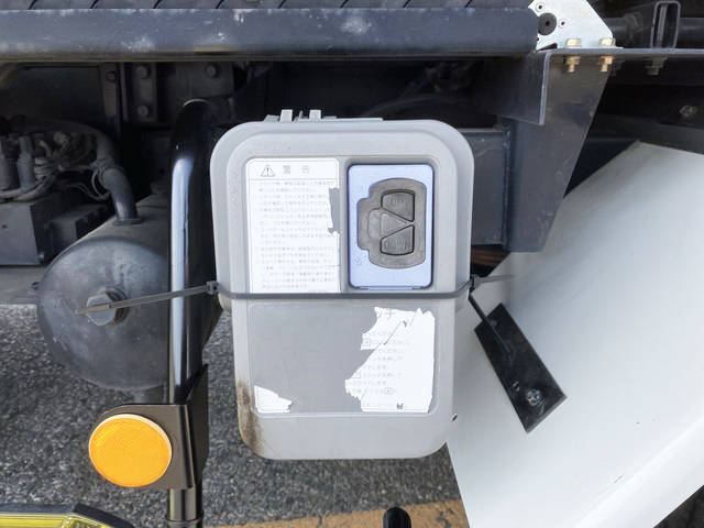 いすゞエルフセーフティローダー小型（2t・3t）[写真18]