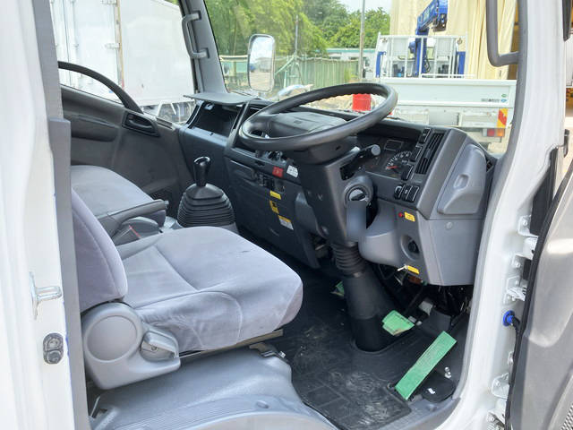 いすゞエルフセーフティローダー小型（2t・3t）[写真31]